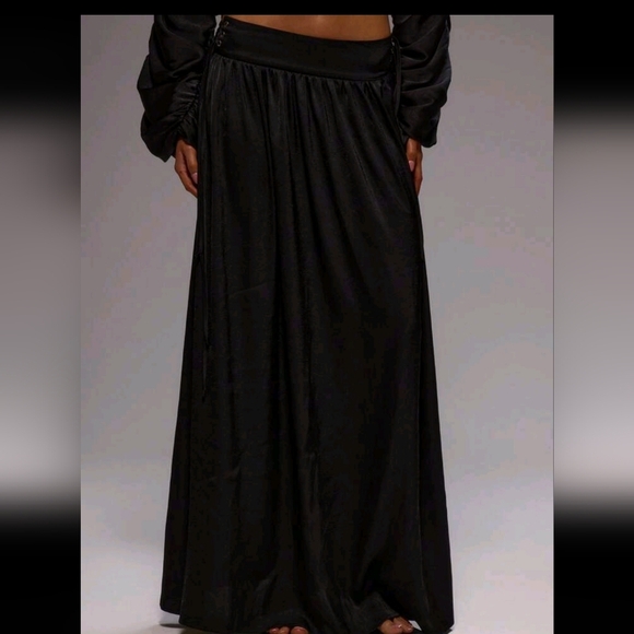 Low Rise Draped Floaty Satin Elegant Maxi Skirt Only For Summer Vacation - Picture 1 of 4